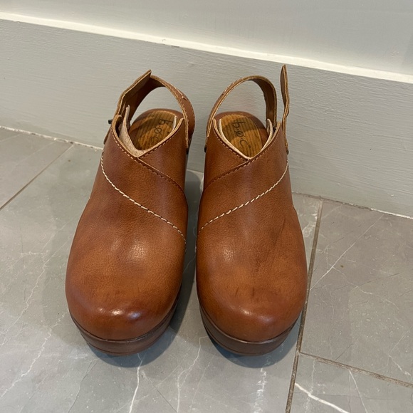 B. O. C. Cecelia clog. NWT and box. Size 7 - Picture 4 of 7